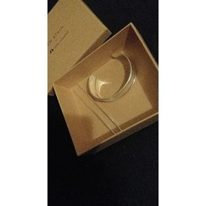 Chloe + Isabel Bun Cuff